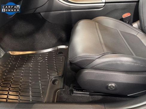 Certified 2023 Mercedes-Benz C 300 4MATIC Sedan image 11