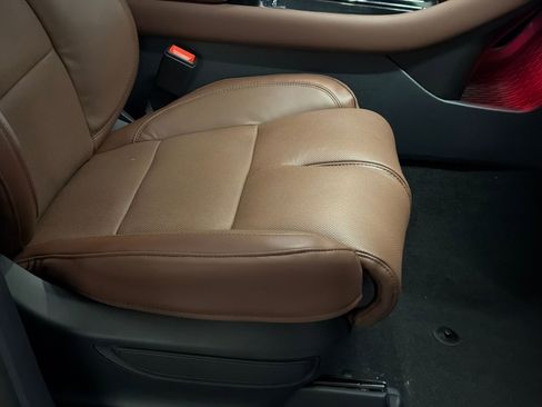 New 2026 Lincoln Aviator Reserve AWD/4WD image 12