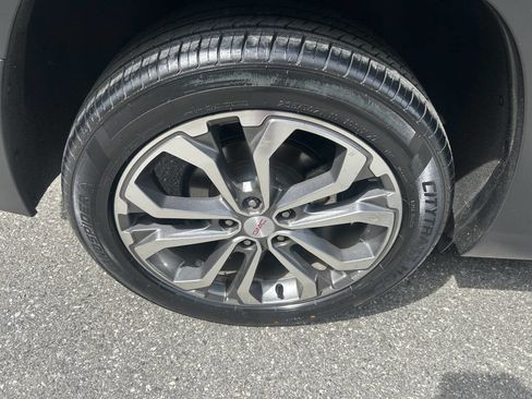 Used 2019 GMC Terrain SLT w/ Preferred Package AWD/4WD image 27