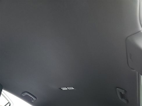 Certified 2023 Volkswagen ID.4 2WD image 28