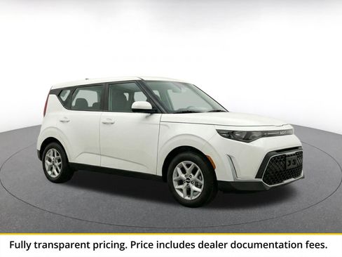 Used 2025 Kia Soul LX w/ LX Technology Package FWD image 1