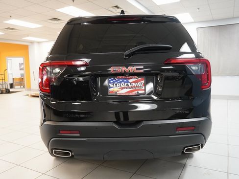 Certified 2023 GMC Acadia SLT w/ Elevation Edition image 13