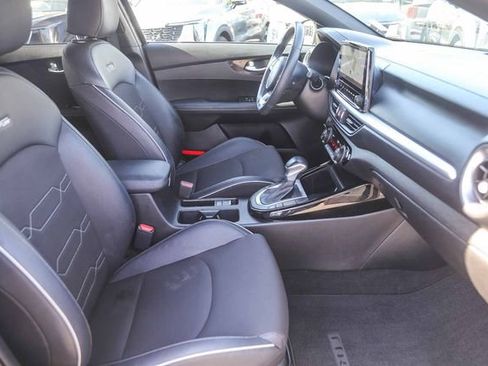 Used 2023 Kia Forte GT-Line w/ GT-Line Technology Package image 17