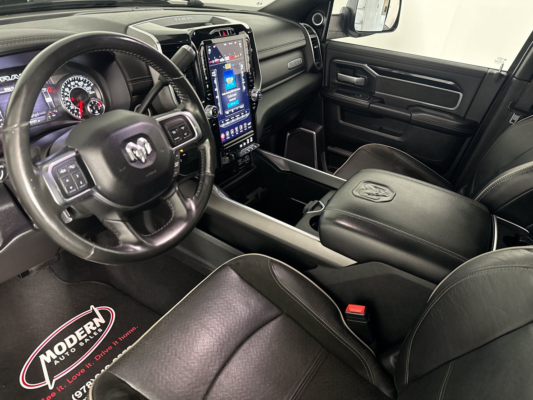 Used 2020 RAM 3500 Laramie AWD/4WD image 19