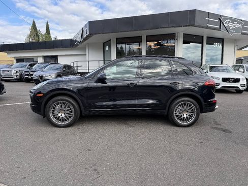 Used 2016 Porsche Cayenne S AWD/4WD image 2