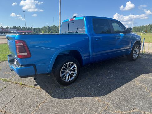 Used 2022 RAM 1500 Laramie AWD/4WD image 15