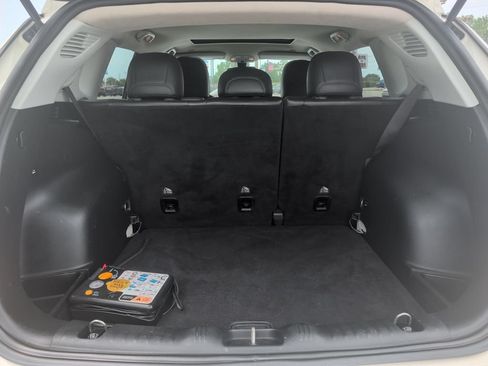 Used 2018 Jeep Compass Latitude AWD/4WD image 21