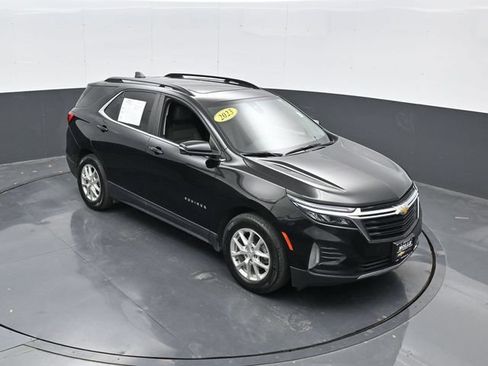 Used 2023 Chevrolet Equinox LT FWD image 1