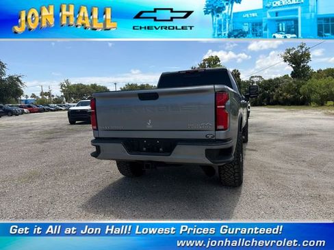 Used 2025 Chevrolet Silverado 2500 High Country w/ High Country Premium Package AWD/4WD image 12