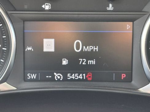 Used 2024 GMC Terrain SLT w/ Infotainment Package II AWD/4WD image 29
