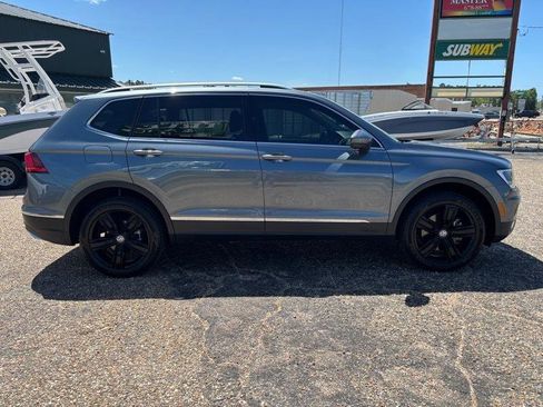 Used 2020 Volkswagen Tiguan SEL image 6