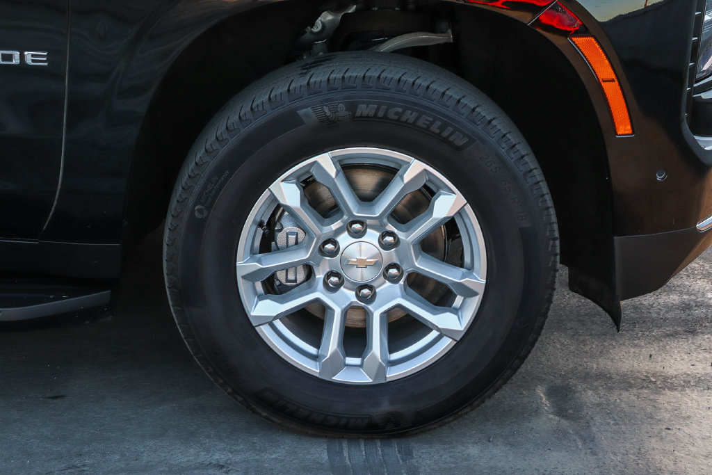 Used 2025 Chevrolet Tahoe LT AWD/4WD image 11