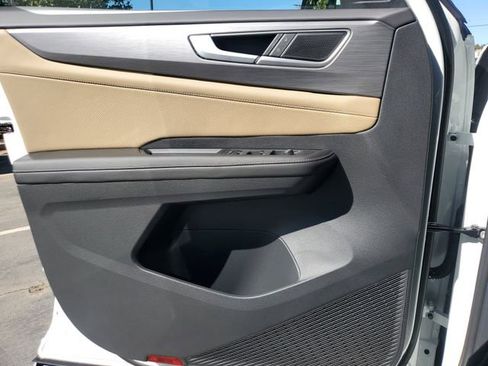 New 2026 Volkswagen Atlas Cross Sport SE FWD image 29