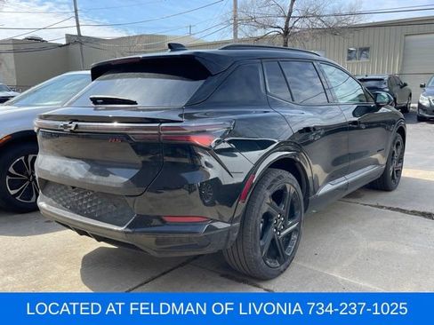 Used 2024 Chevrolet Equinox EV RS image 3