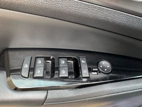 Used 2024 Kia Sportage EX image 24