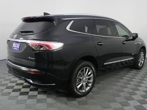 Used 2023 Buick Enclave Avenir w/ Avenir Technology Package image 28