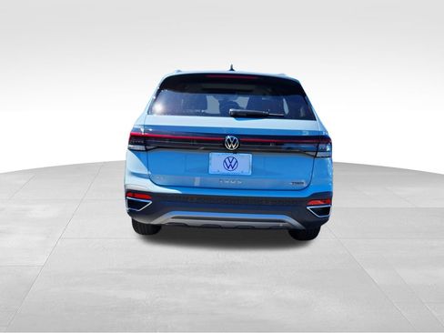 New 2026 Volkswagen Taos SE AWD/4WD image 6
