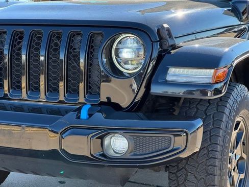 Used 2021 Jeep Wrangler Unlimited Sahara image 9