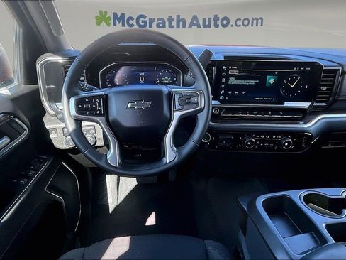 Used 2023 Chevrolet Silverado 1500 RST AWD/4WD image 8