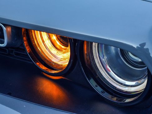 Used 2023 Dodge Challenger SXT image 23