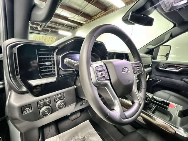 New 2026 Chevrolet Silverado 1500 RST w/ Convenience Package II AWD/4WD image 10