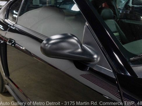Used 2004 Ford Mustang Mach 1 RWD image 31
