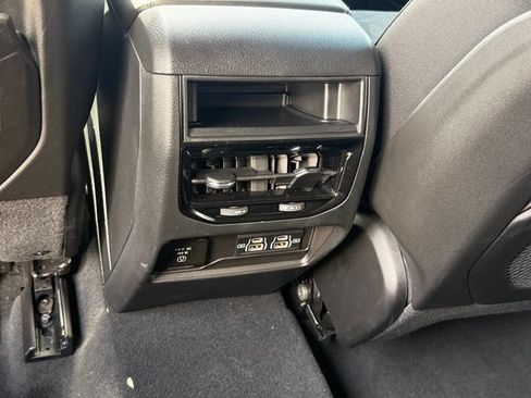 Used 2024 Jeep Grand Cherokee Altitude AWD/4WD image 15