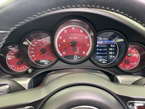 Used 2017 Porsche 911 Turbo image 39