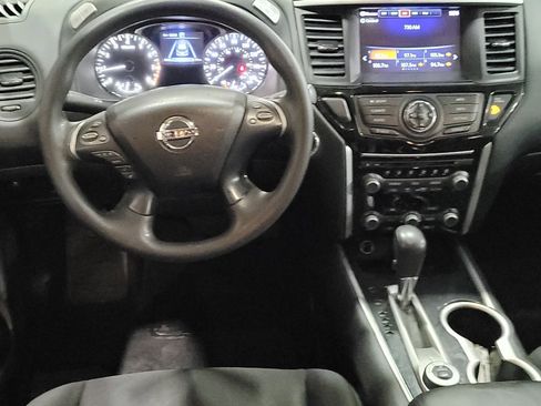 Used 2018 Nissan Pathfinder S AWD/4WD image 22