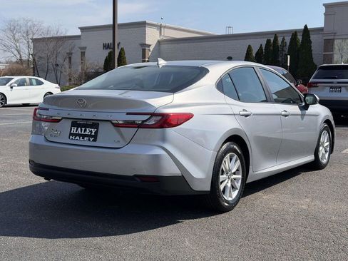 Used 2025 Toyota Camry LE image 20