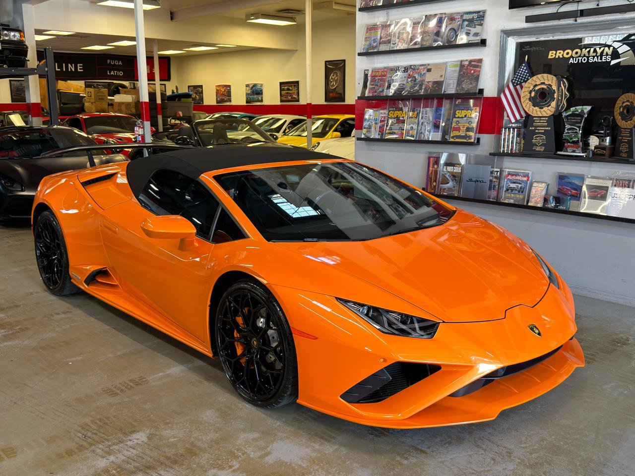 Used 2021 Lamborghini Huracan EVO RWD image 29
