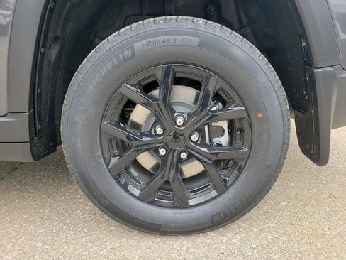 New 2026 Jeep Grand Cherokee L 4WD image 24