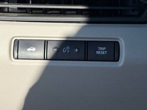 Used 2021 Nissan Altima 2.5 SV FWD image 19