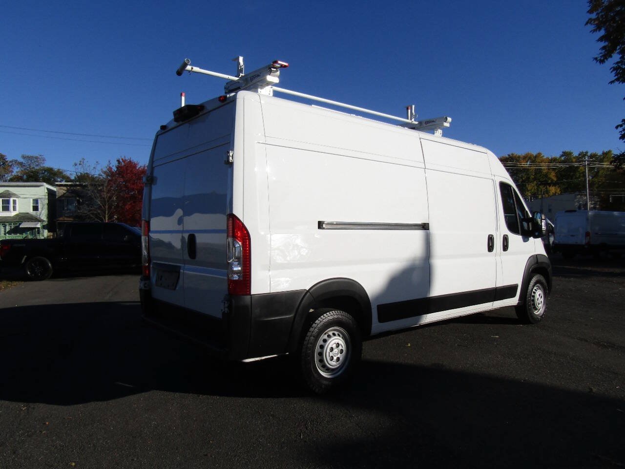 Used 2025 RAM ProMaster 2500 FWD image 5