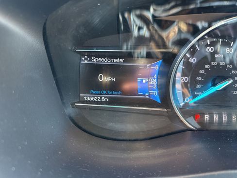 Used 2017 Ford Explorer XLT w/ Equipment Group 202A FWD image 13