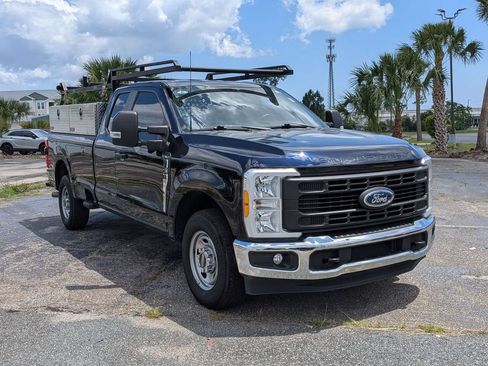Used 2023 Ford F250 XL w/ 360-Degree Camera Package RWD image 3