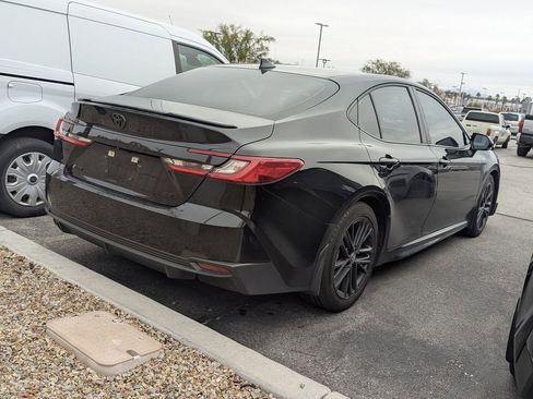 Certified 2025 Toyota Camry SE image 4