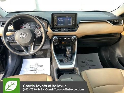 Used 2019 Toyota RAV4 XLE Premium image 12