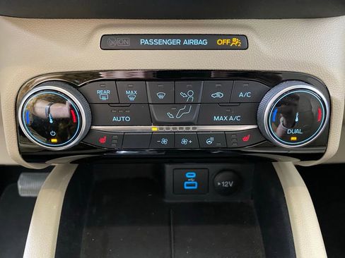 Used 2022 Ford Escape SEL image 20