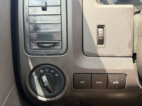 Used 2010 Ford Escape XLT FWD image 22