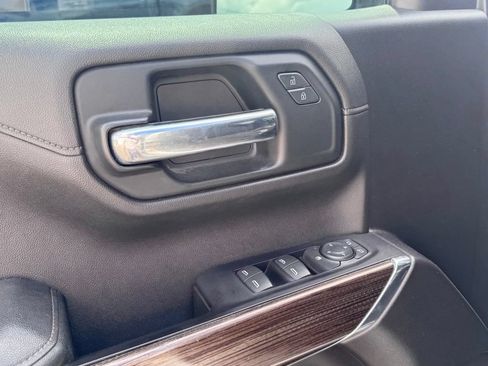 Used 2019 Chevrolet Silverado 1500 RST AWD/4WD image 11