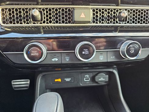 Used 2024 Honda Civic Sport image 10