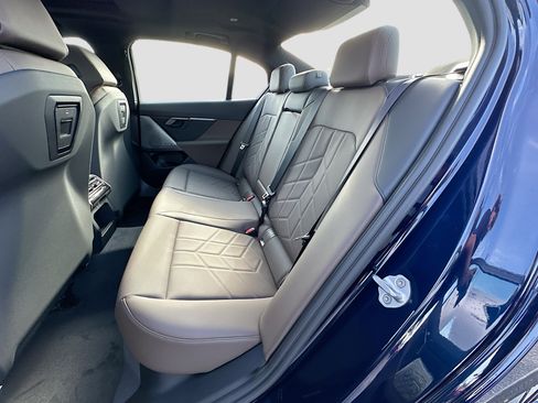 New 2026 BMW 530i w/ Convenience Package RWD image 19