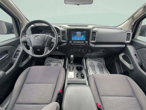 Used 2022 Nissan Frontier SV w/ Technology Package image 20