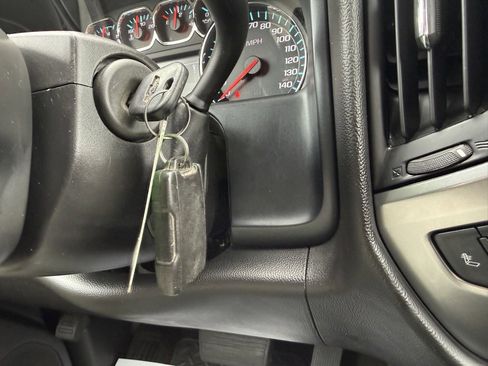 Used 2017 Chevrolet Silverado 1500 LT w/ All Star Edition image 21