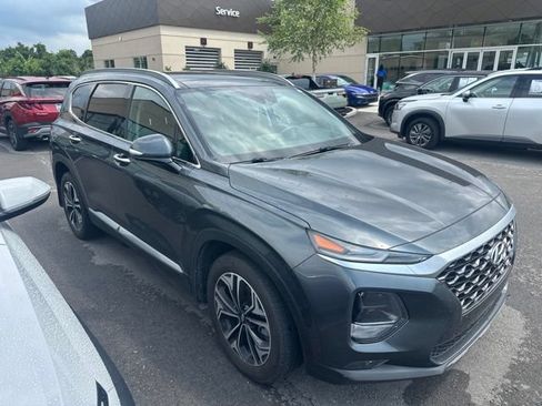 Used 2019 Hyundai Santa Fe FWD image 2