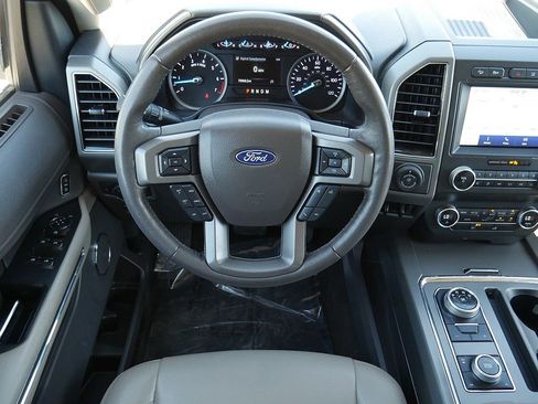 Used 2020 Ford Expedition Max XLT AWD/4WD image 19