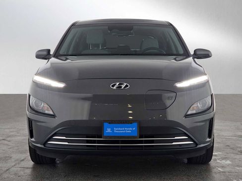 Used 2023 Hyundai Kona SE image 8