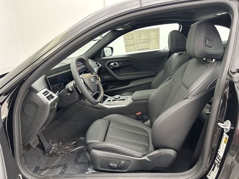 New 2026 BMW 230i xDrive Coupe w/ Convenience Package AWD/4WD image 25