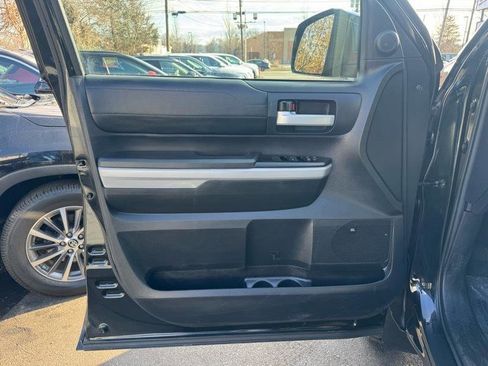 Used 2019 Toyota Tundra Limited w/ Limited Premium Package image 23